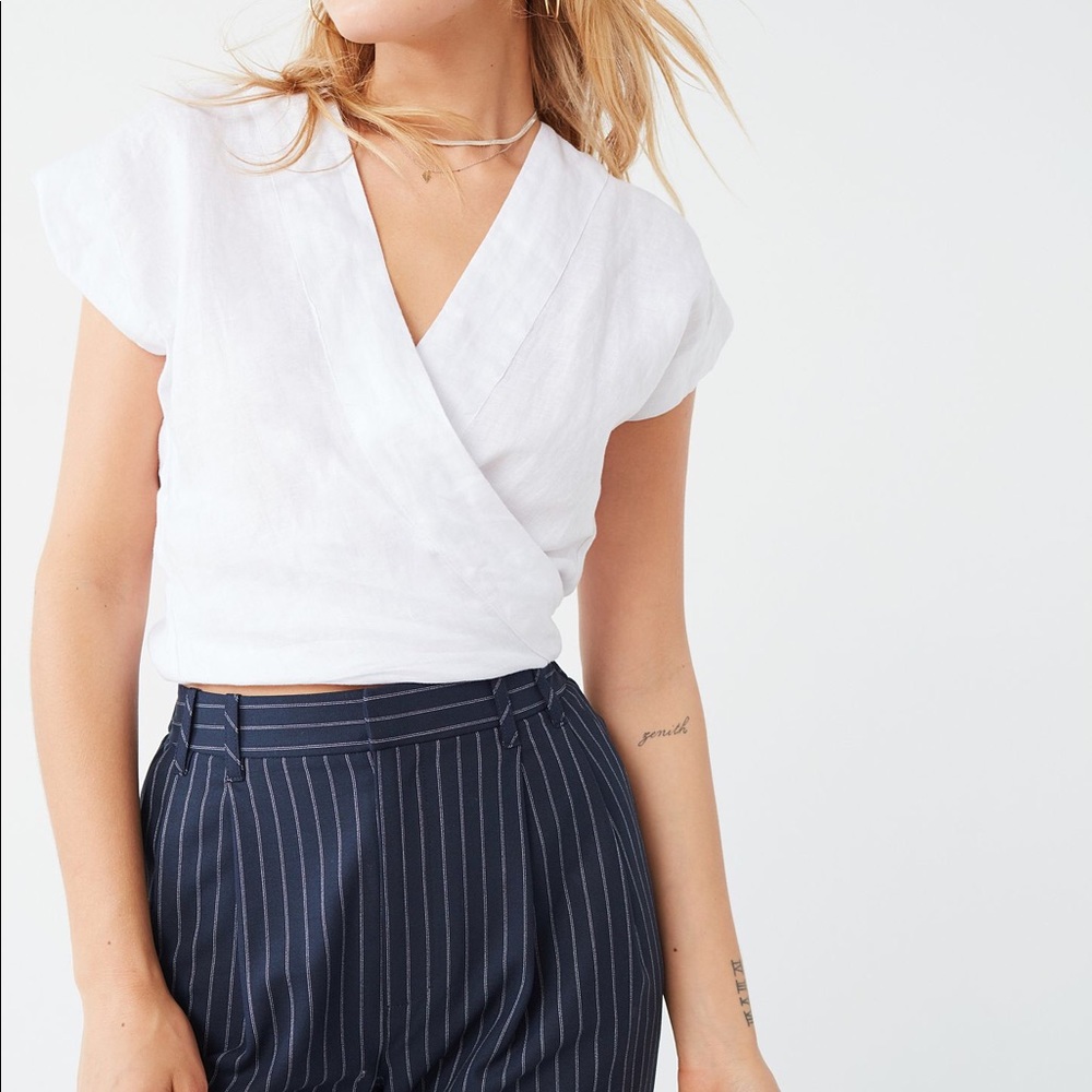 Sir. Linen summer top